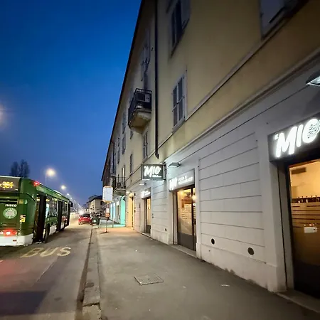 Naviglio - Eleganza E Relax A 2 Min Dalla M4 E Dai Navigli Apartamento Milão