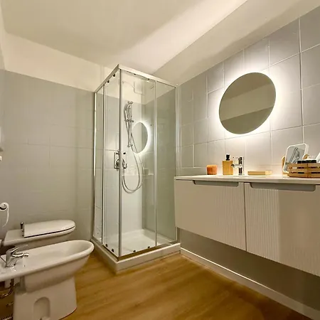 Naviglio - Eleganza E Relax A 2 Min Dalla M4 E Dai Navigli Apartment Mailand