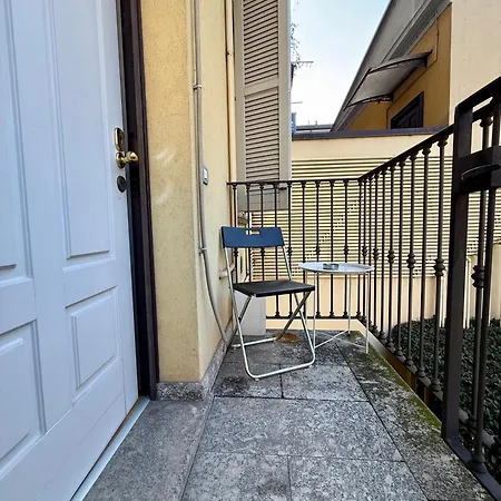 Apartament Naviglio - Metro Blu Navigli *