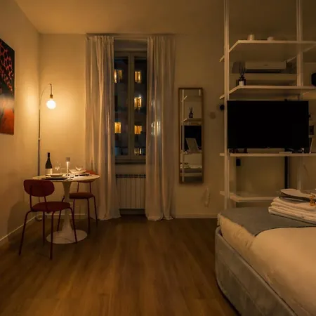 Naviglio - Metro Blu Navigli Apartament *